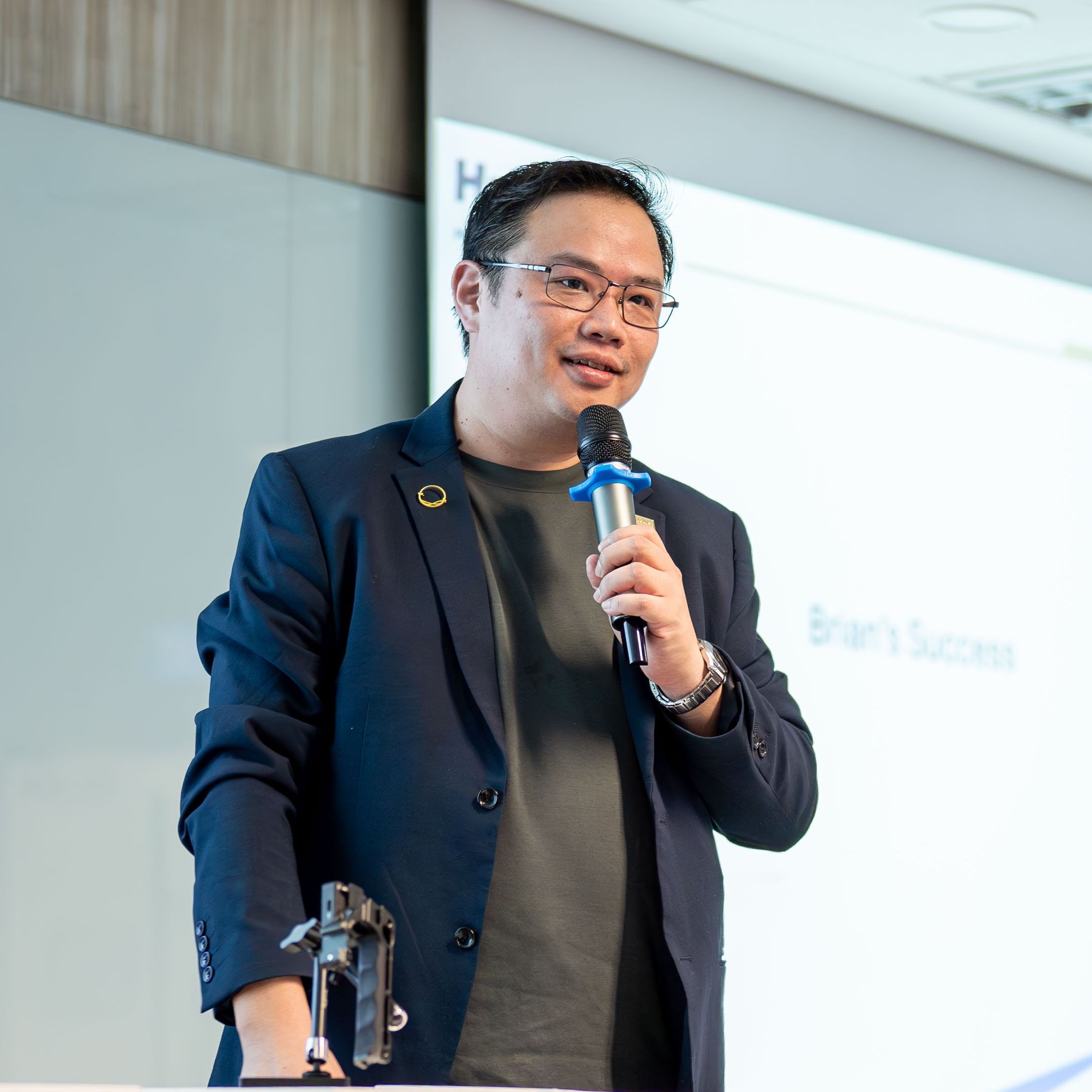 QUEK ZHIYUAN (Lawrence Quek Zhiyuan)