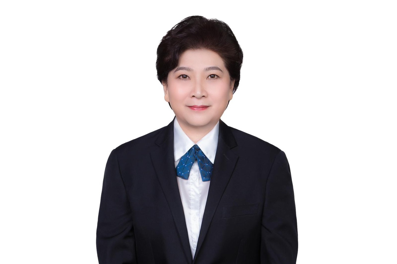 ANG HWEE CHENG (CHENG ANG)